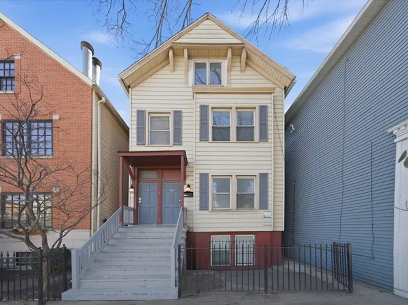 3037 N Southport Ave, Chicago, IL