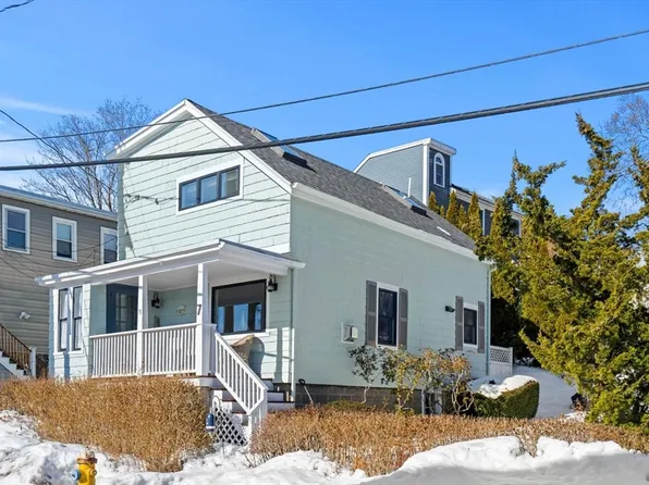 7 Cottage St, Marblehead, MA 01945