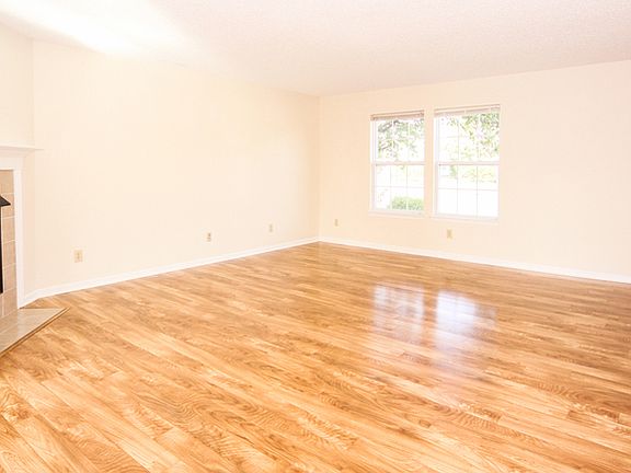 3rd image of 1 Kimbrough Ct