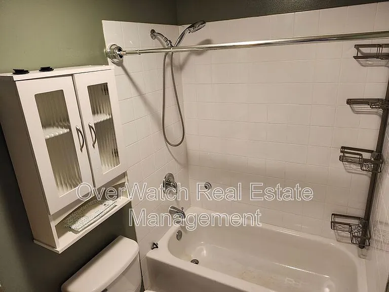 6922 Gold Kings Ave #A — Photo 8