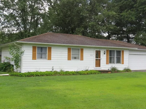 8616 E Jackson Street Rd, Du Quoin, IL 62832