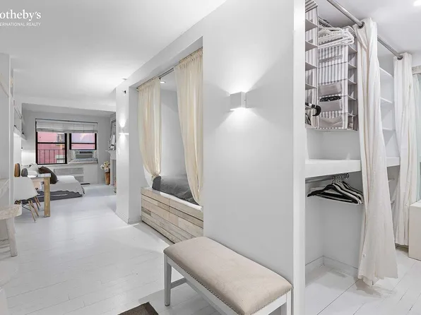 54 E 8th St APT 2I, New York, NY 10003