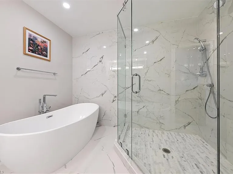 569 Park Shore Dr #G5 — Photo 26