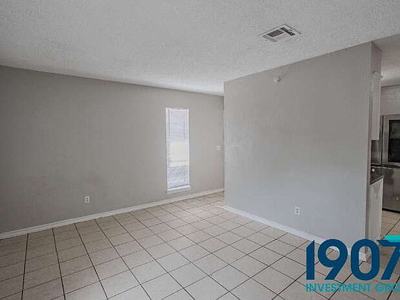 5th image of 905 NW 28th St #1