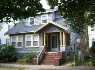 34 Seymour Ave, Lynn, MA 01902
