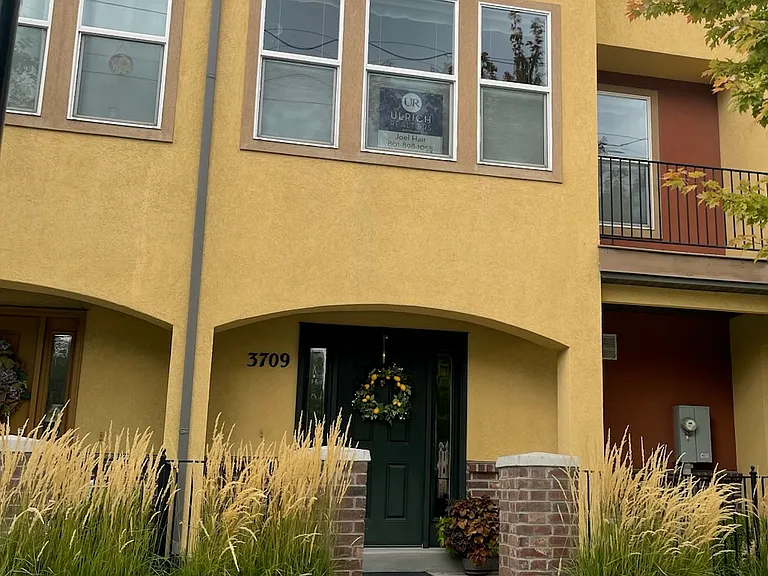 3709 S Gowan Ln #3709 — Photo 1