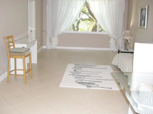 5950 Del Lago Cir, Fort Lauderdale, FL