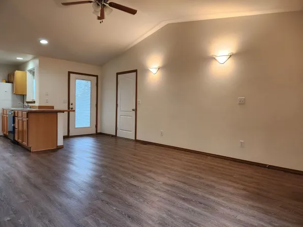 240 Poplar St, Port Orchard, WA 98366