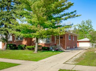 2175 Spruce Ave, Des Plaines, IL 60018