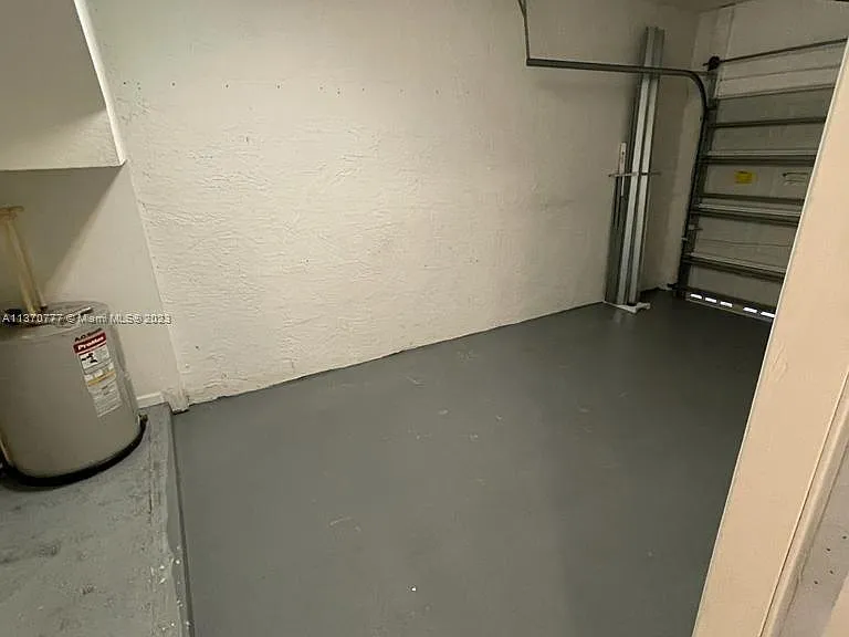 2020 Freeport Dr #2020 — Photo 10