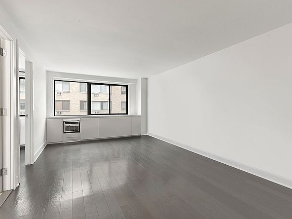 5th image of 16 W 16th St APT 12KS