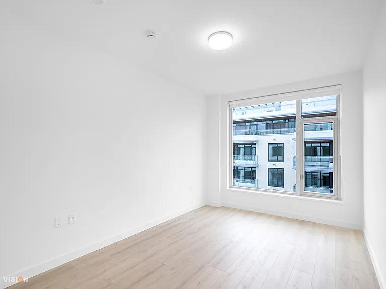 755 Harbourside Dr #619 — Photo 3