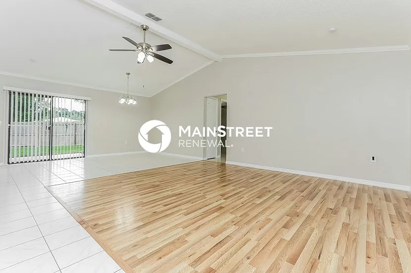 4138 Sunny Glen Dr — Photo 2