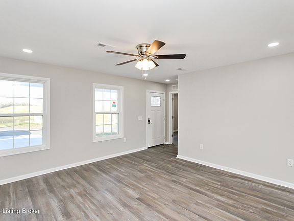 5th image of 209 W Lane Park