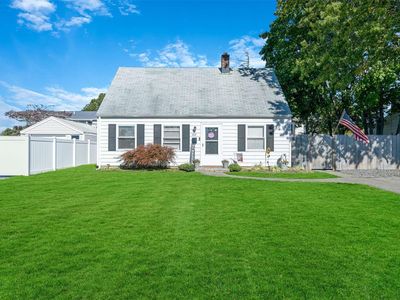 102 N Parkside Drive, Levittown, NY, 11756