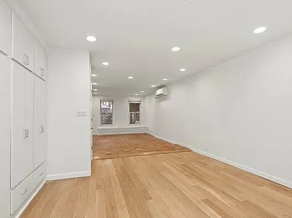 511 4th Street image 1 of 13
