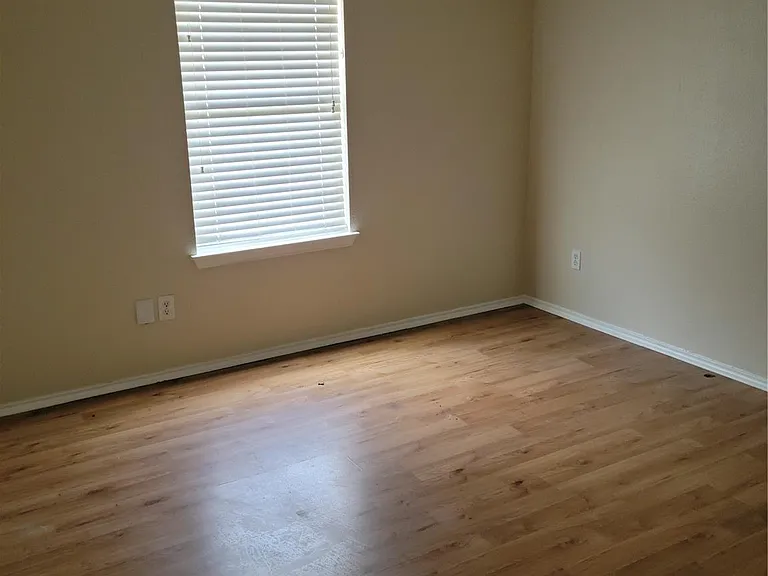 7915 Summerfern Ct — Photo 15
