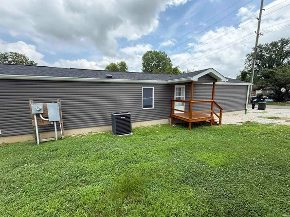 1020 E Glezen St, Petersburg, IN 47567