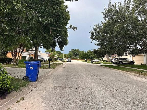4th image of 693 Veronica Cir