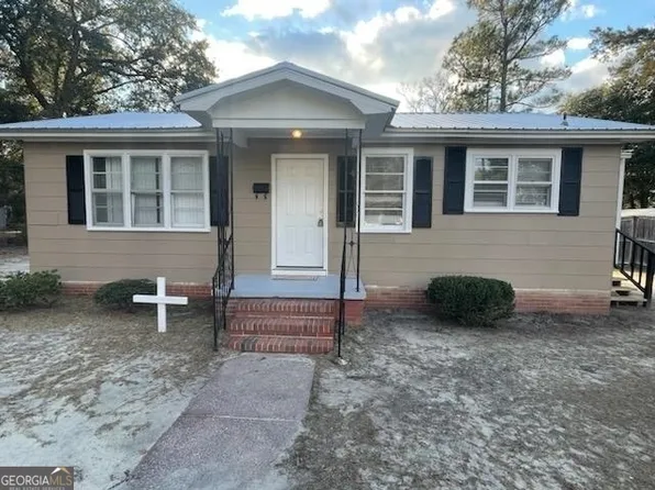 330 Cedar St, Swainsboro, GA 30401