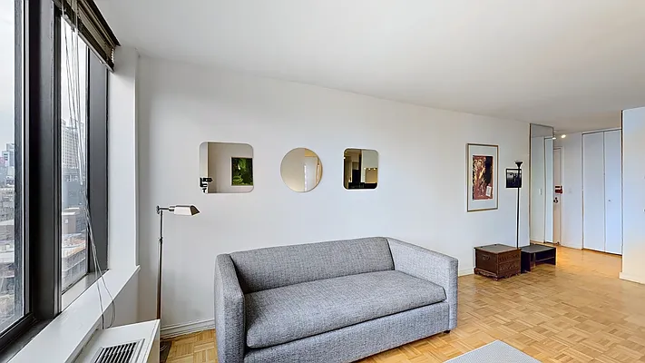 Rented by Compass | media 19