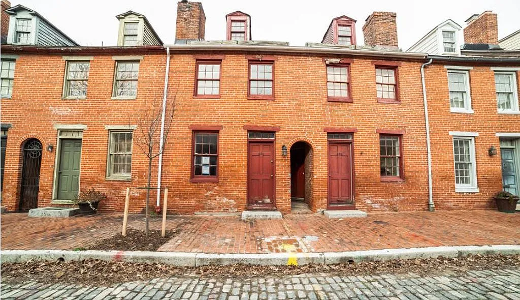 4 bed, 1812 sqft, $2,000 — Photo 1
