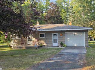 6302 Loud Dr, Oscoda, MI 48750