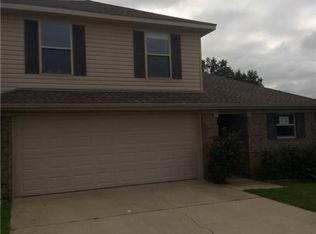 9 Azalea Ln, Moundville, AL 35474