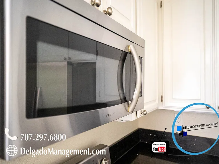 2190 Goldenhill Way — Photo 12