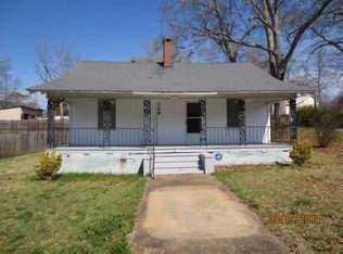 709 Spring St, Valley, AL 36854