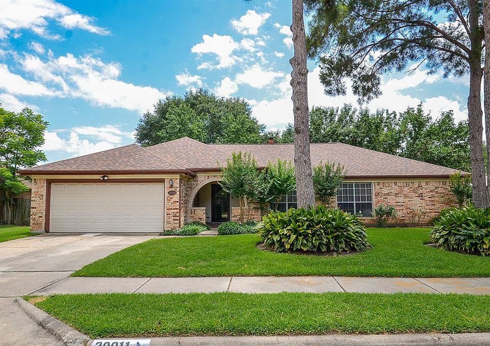 1st image of 20011 Brandon Oaks Way
