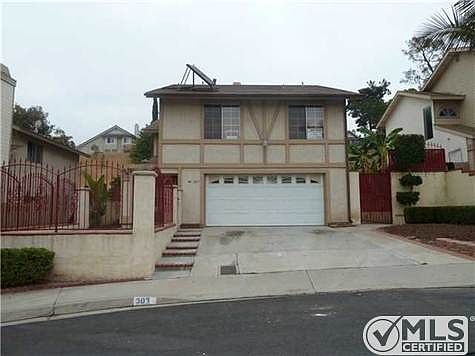 1st image of 303 Winewood St