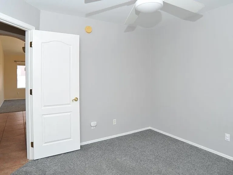 115 E Atelier Way — Photo 16