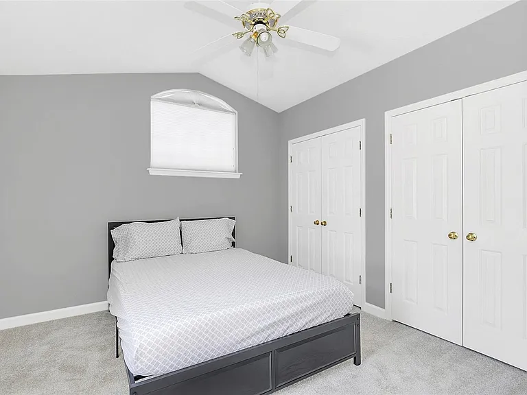 7221 Bay Club Way — Photo 5