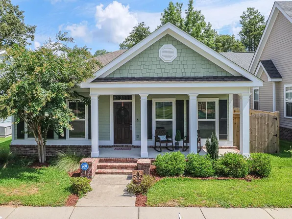 13111 Oxford St, Biloxi, MS 39532