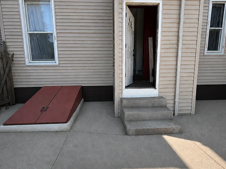 41 Cassius St #3 — Photo 14