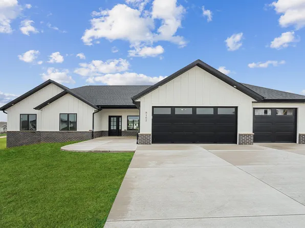 8162 Hugo Dr, Peosta, IA 52068