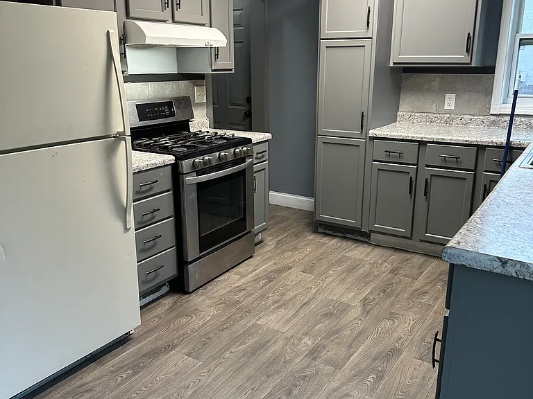 9023 Pierce St NE — Photo 3