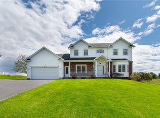 62 Beech Hill Cres, Pittsford, NY 14534