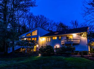 295 Devon Rd, Tenafly, NJ 07670
