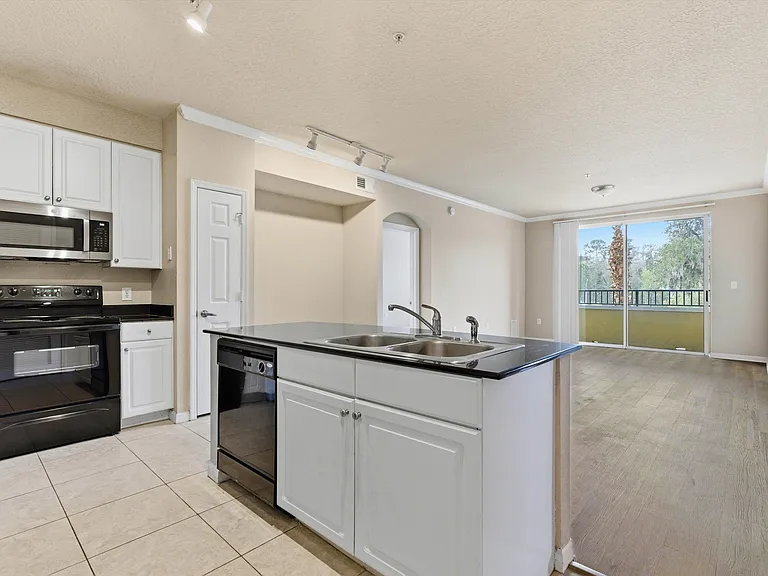 8539 W Gate Pkwy — Photo 6