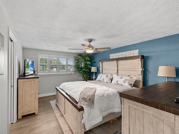 3rd image of 4911 POMPANO DRIVE