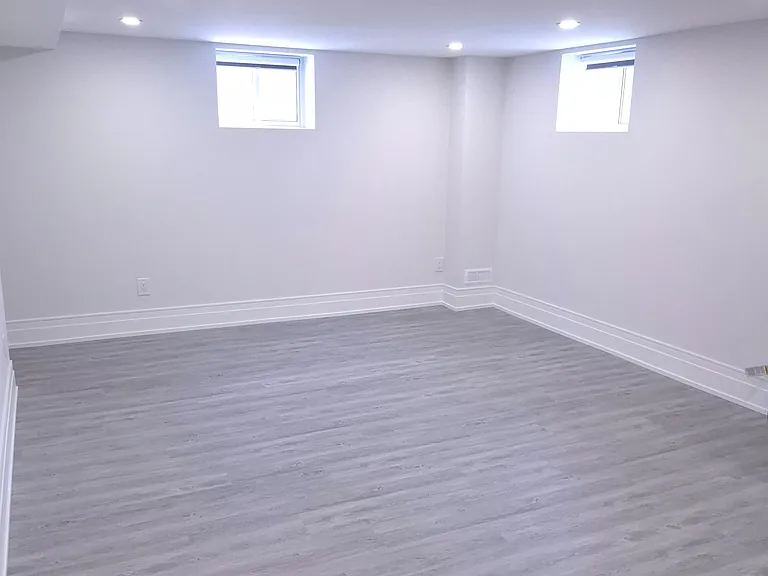4 Porter Cres #BASEMENT — Photo 14