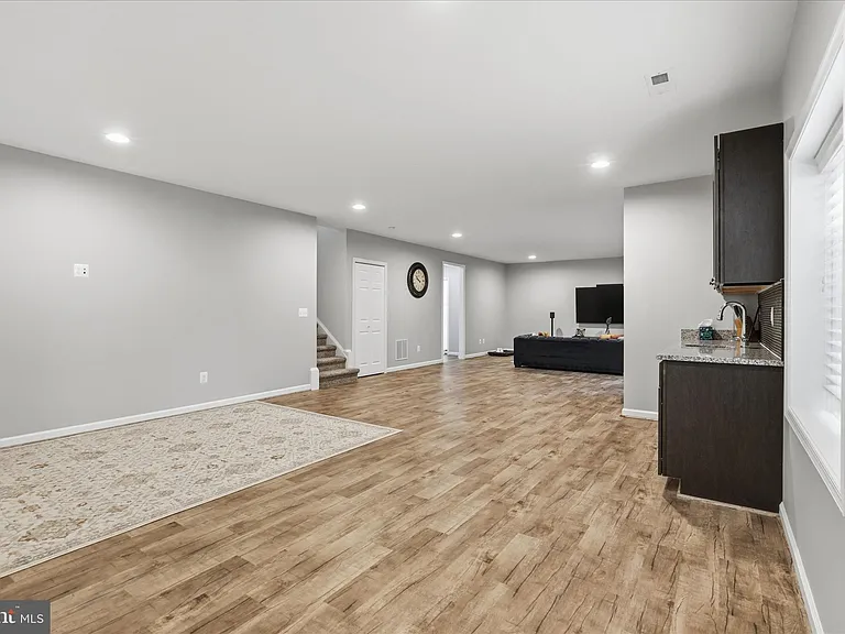 42522 Stratford Landing Dr — Photo 33