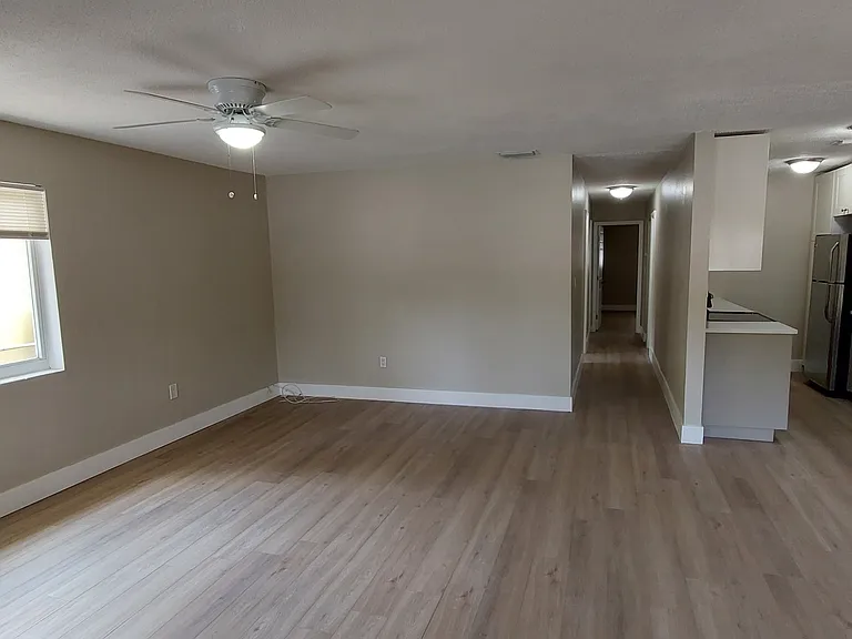 904 Mandarin Isle — Photo 2