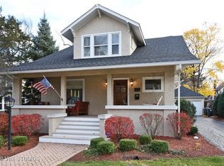 213 W Lincoln Ave, Barrington, IL 60010