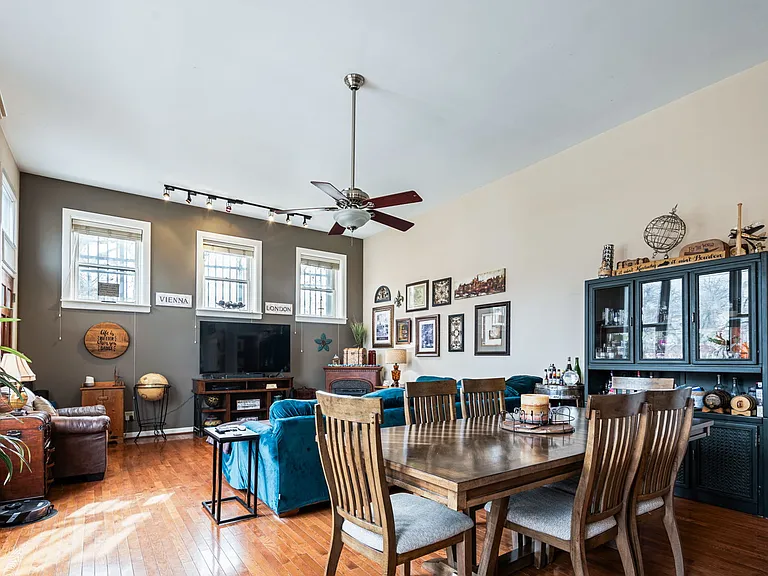 1110 Baxter Ave — Photo 13