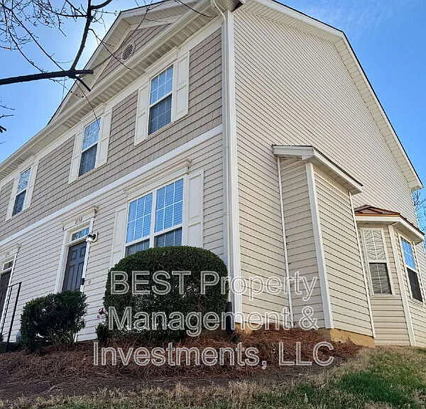 8130 Kings Creek Dr — Photo 37
