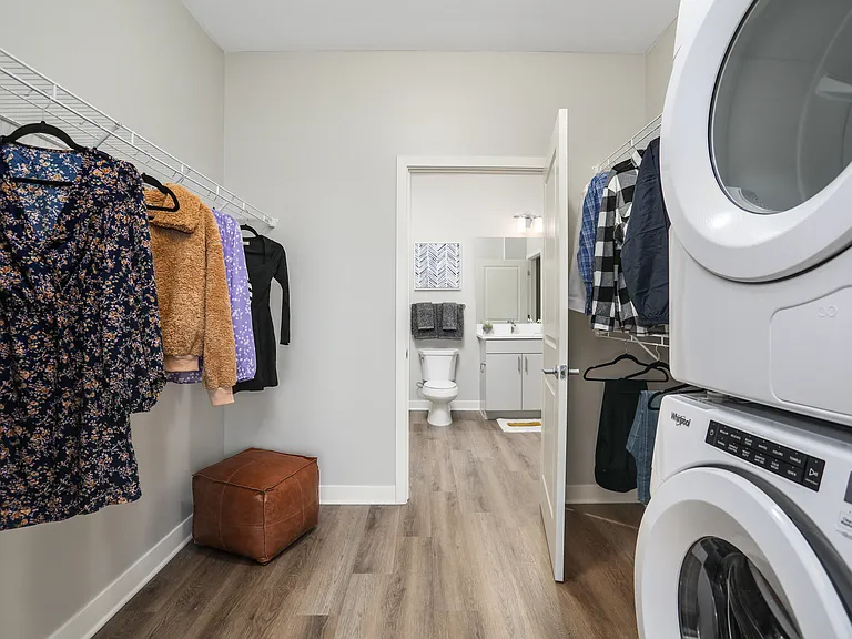 Phase II (1100 Broadway) Model Closet