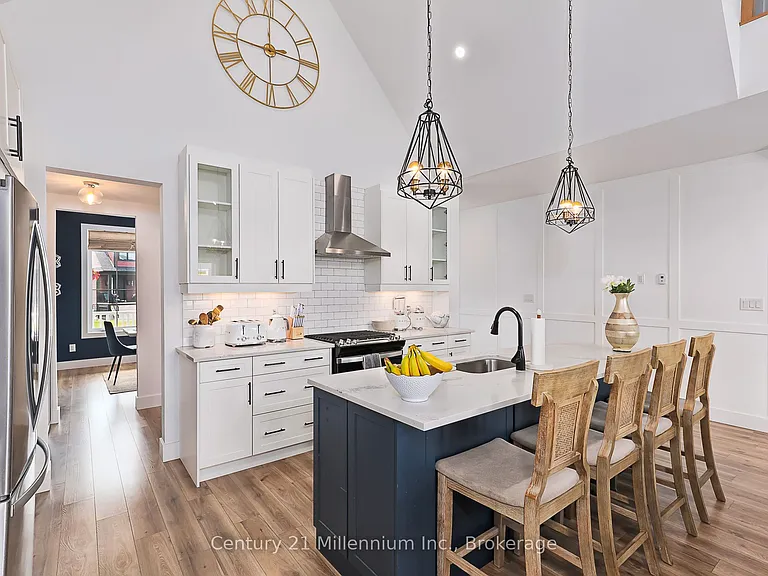 160 Sycamore St — Photo 12